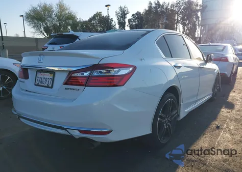 2017 Honda Accord Sport z USA, uszkodzony, nr VIN 1HGCR2F53HA049847